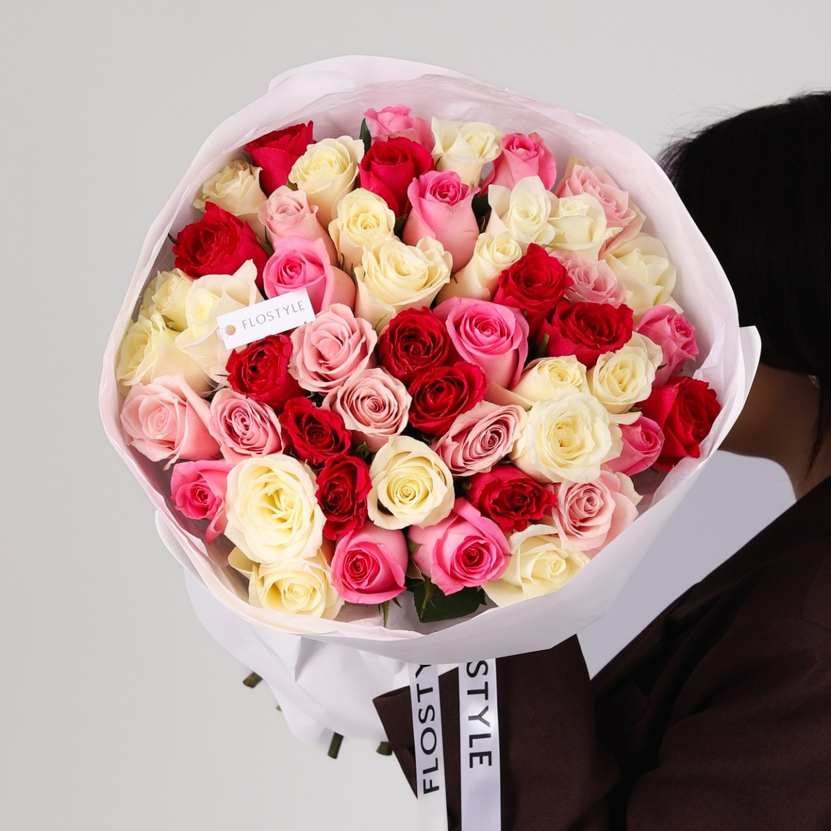 51 яркая роза микс